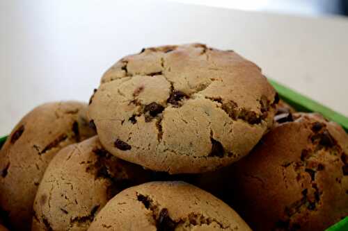 Gros cookies au chocolat et beurre de cacahuètes