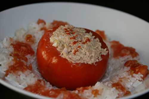 Tuna-stuffed tomato