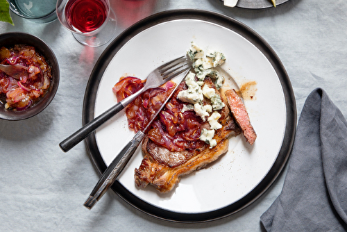 Entrecôte de bœuf irlandais et sa sauce au bleu et aux figues