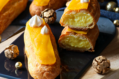 Eclairs à la mangue et à la noix de coco