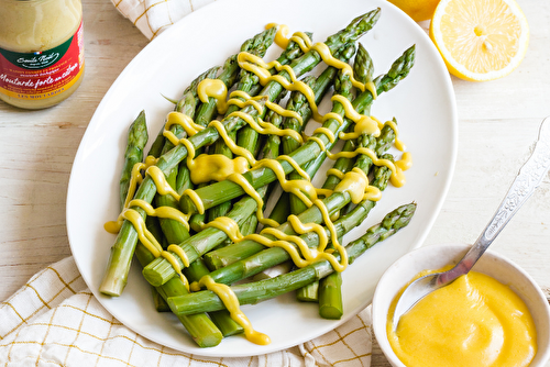 Asperges vertes sauce hollandaise