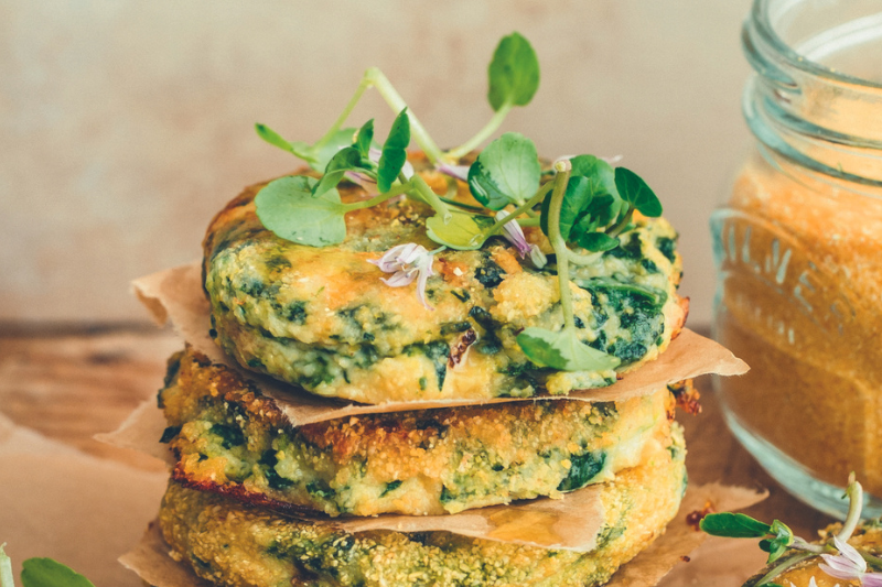 Galettes de polenta aux épinards et Parmesan