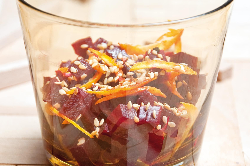 Salade de betterave aux graines de sésame et zestes d’oranges