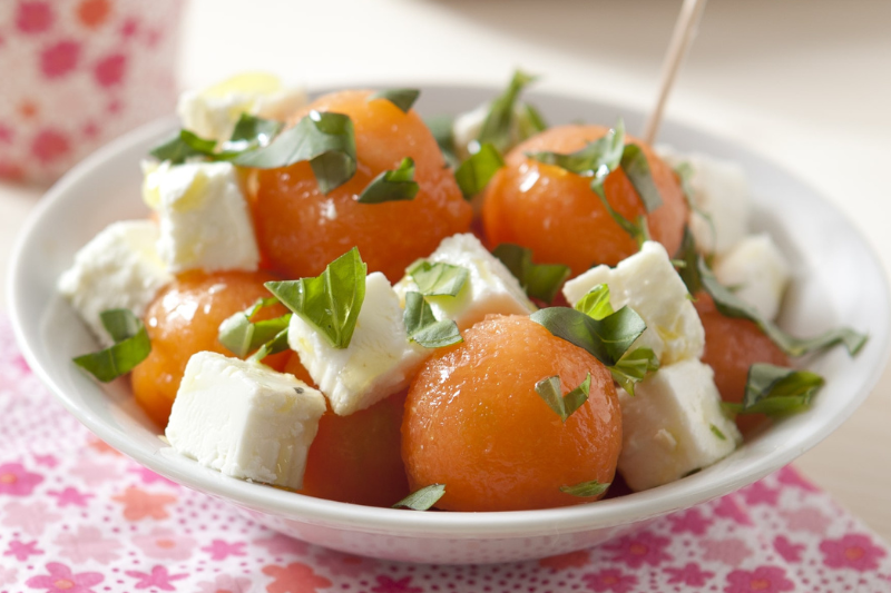 Salade melon feta basilic