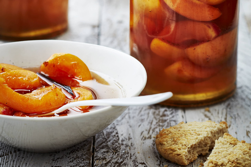 Abricots frais au sirop maison