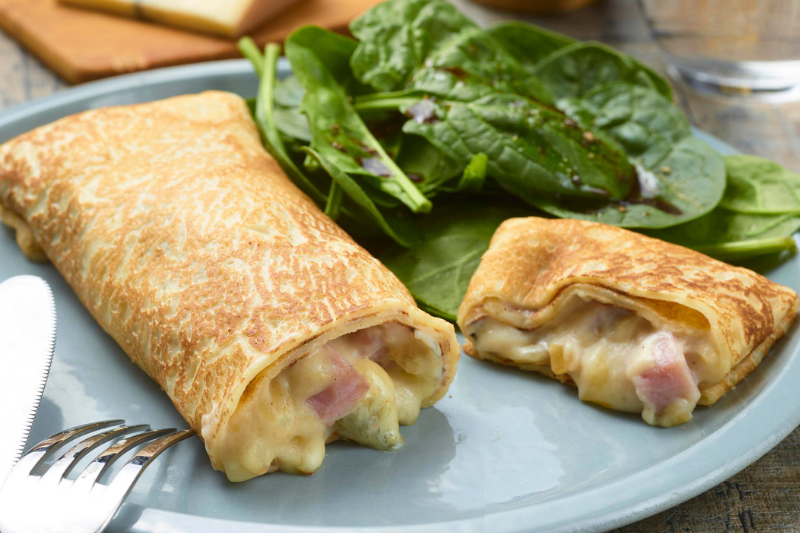 Crêpes fourrées de dés de jambon et Morbier AOP