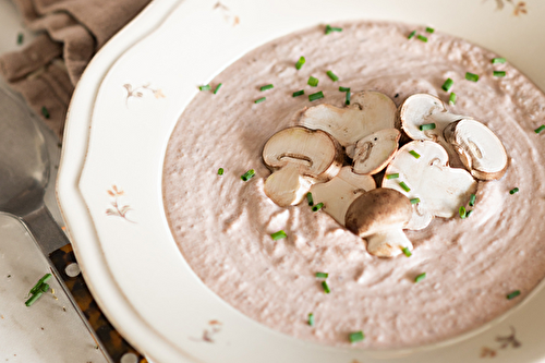 Soupe crémeuse aux champignons et à l’estragon