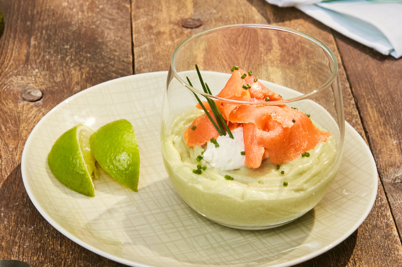 Verrines mascarpone avocat saumon au citron vert