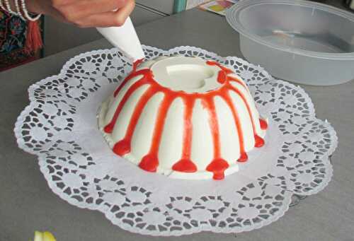 Gâteau d'anniversaire au fromage blanc et coulis de fraises !