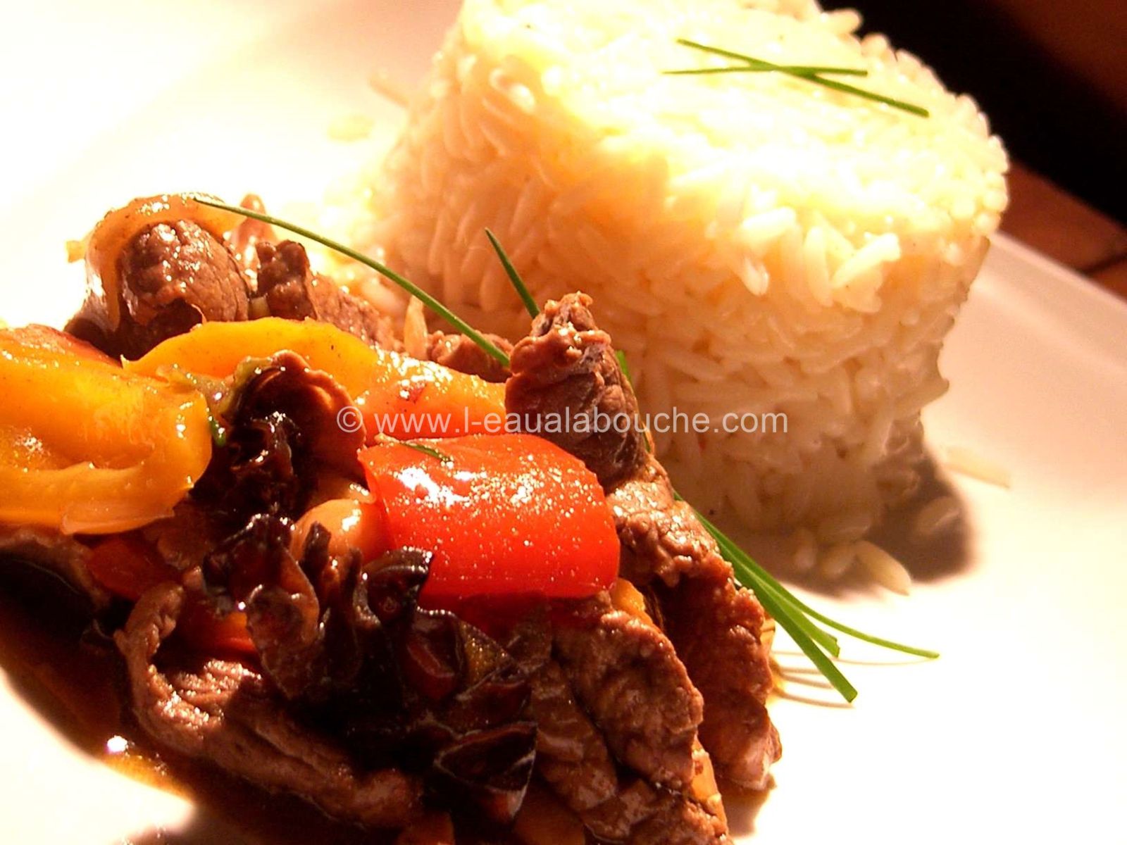 Boeuf Sauté Aux Légumes Et Noix De Cajou