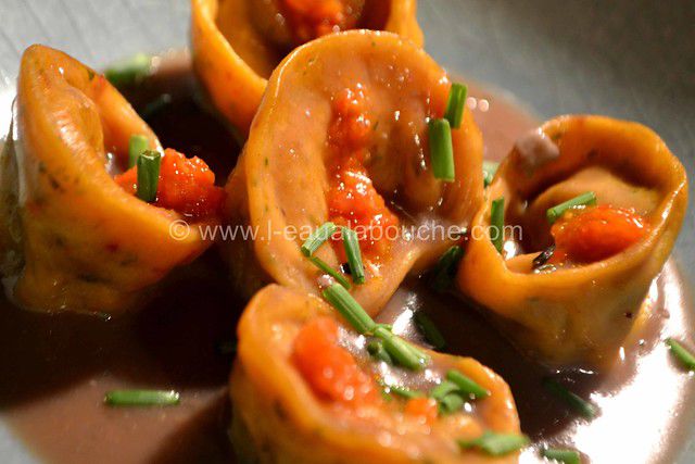 Tortelloni Aux Épinards Et A La Ricotta Sauce Vin Rouge Gorgonzola