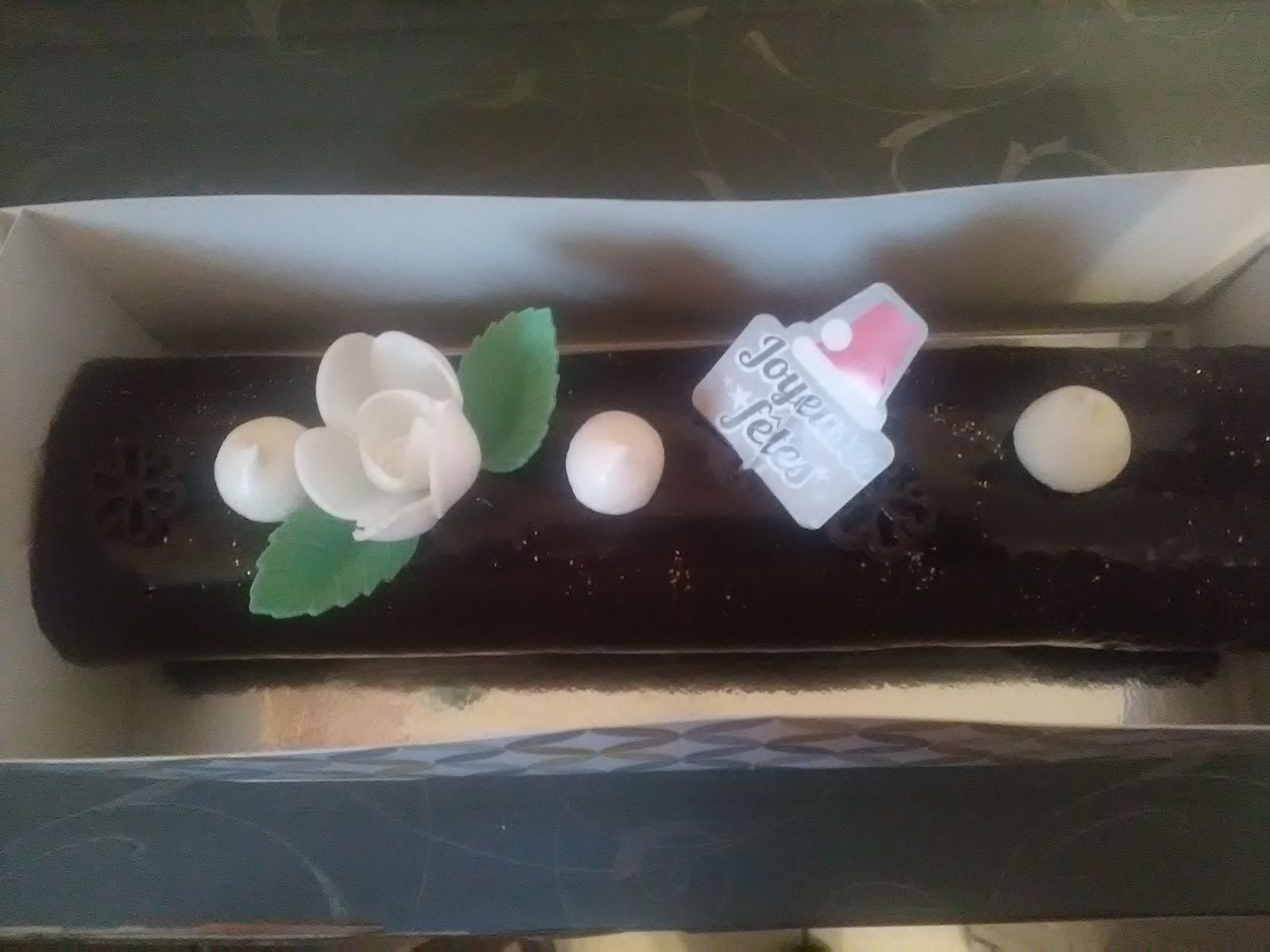 Bûche chocolat-litchi