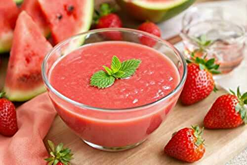 Insolite et frais : le gazpacho pastèque-fraise qui fait sensation