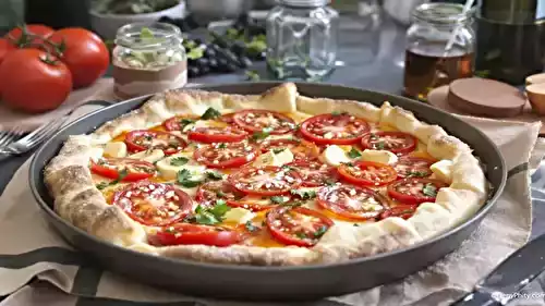 Tarte tomate-moutarde : la rustique qui cartonne à chaque apéro (testée et adorée)