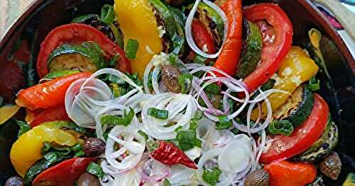 Salade de  poivrons, courgettes et tomates