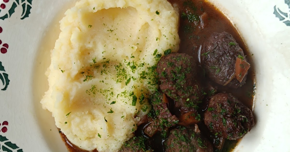 Boulettes de boeuf au vin rouge & purée de céleri 