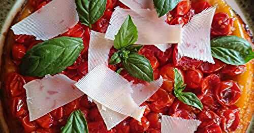 Tatin de tomates cerise au basilic