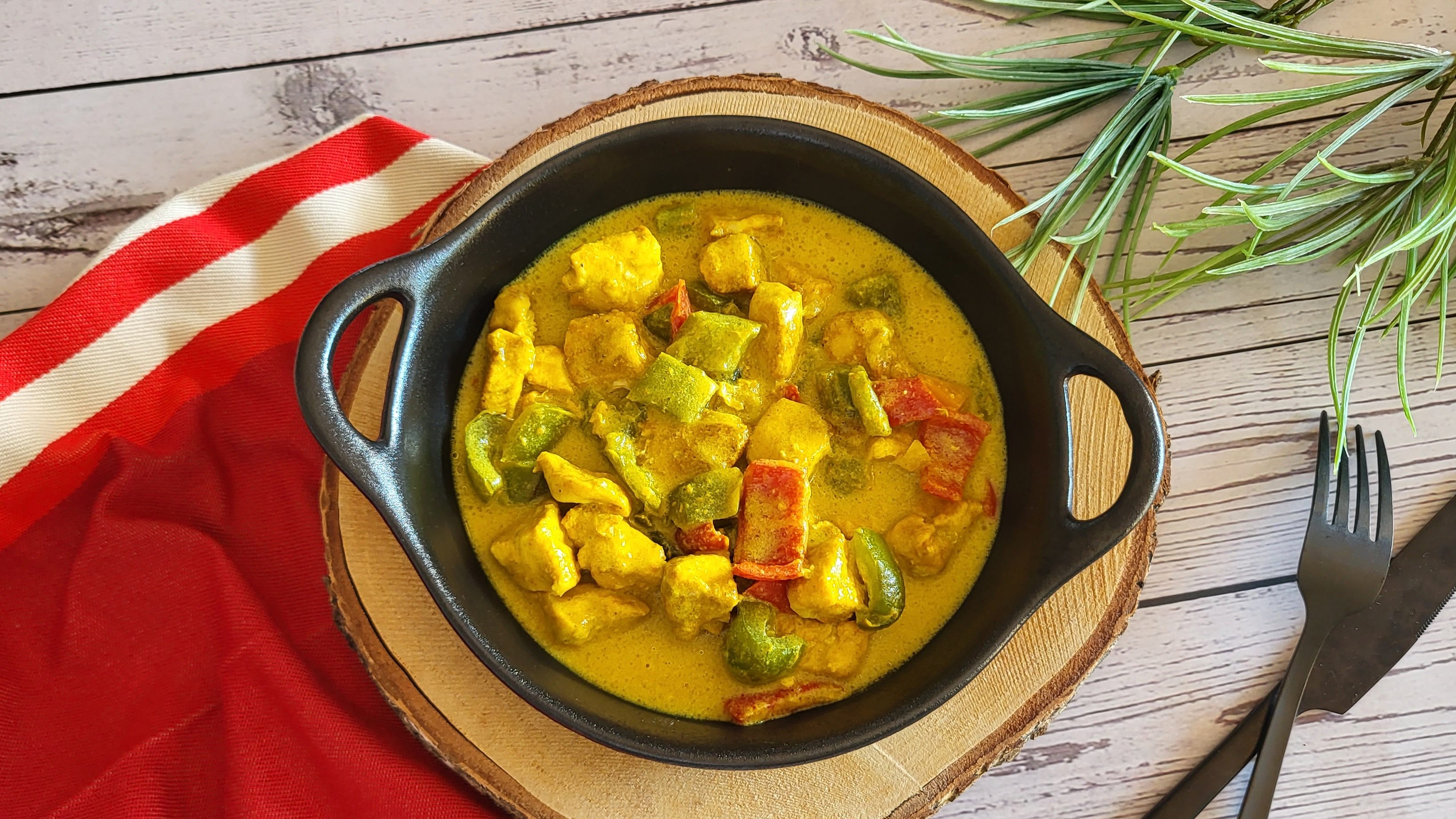 Curry de poulet aux poivrons