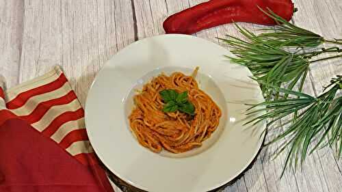 Pâtes au pesto de poivrons rôtis