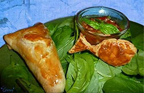 Sardines au bacon en papillote feuilletée et leur verrine de tartare de tomates basilic - 🥗 La Cuisine de Coco 🍜