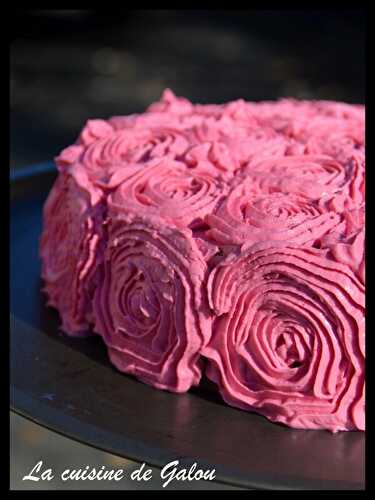 ROSES CAKE