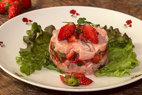 Tartare aux deux saumons et aux fraises