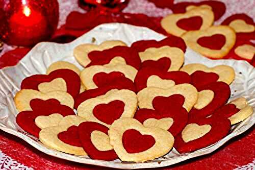 Biscuits sablés cœurs bicolores pour St-Valentin