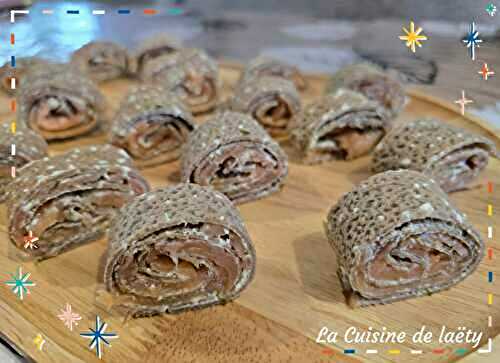 Roulés de Galettes Sarrasin Saumon et Fromage Ails et Fines Herbes