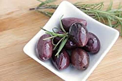 Préparer les olives noires après cueillette