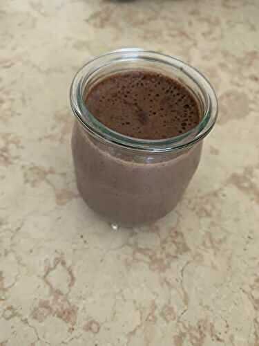 Crème au chocolat et au lait de chèvre