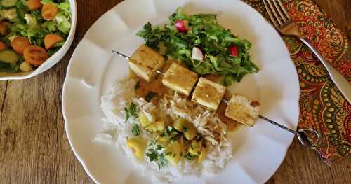 Brochettes de tofu, sauce satay + 