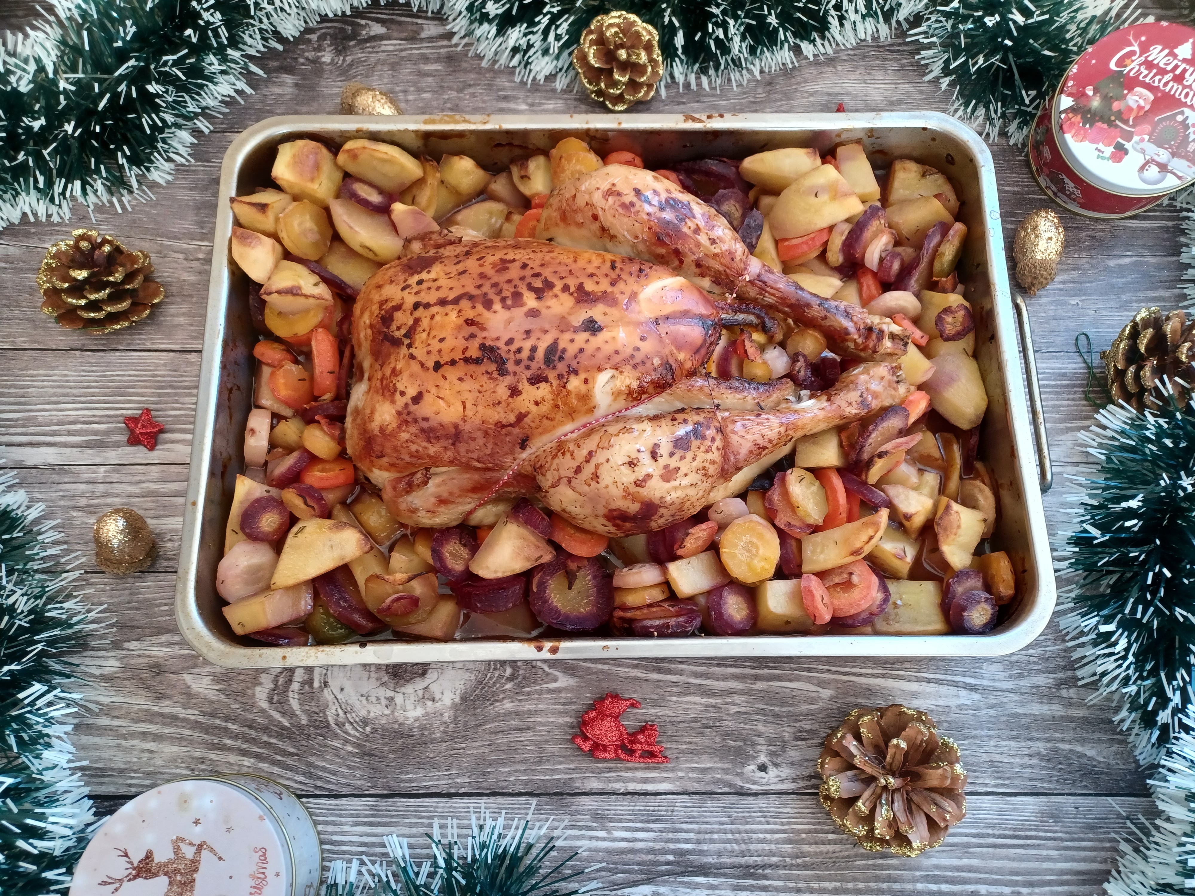 Poulet aux épices de Noël, à l’orange et ses légumes.