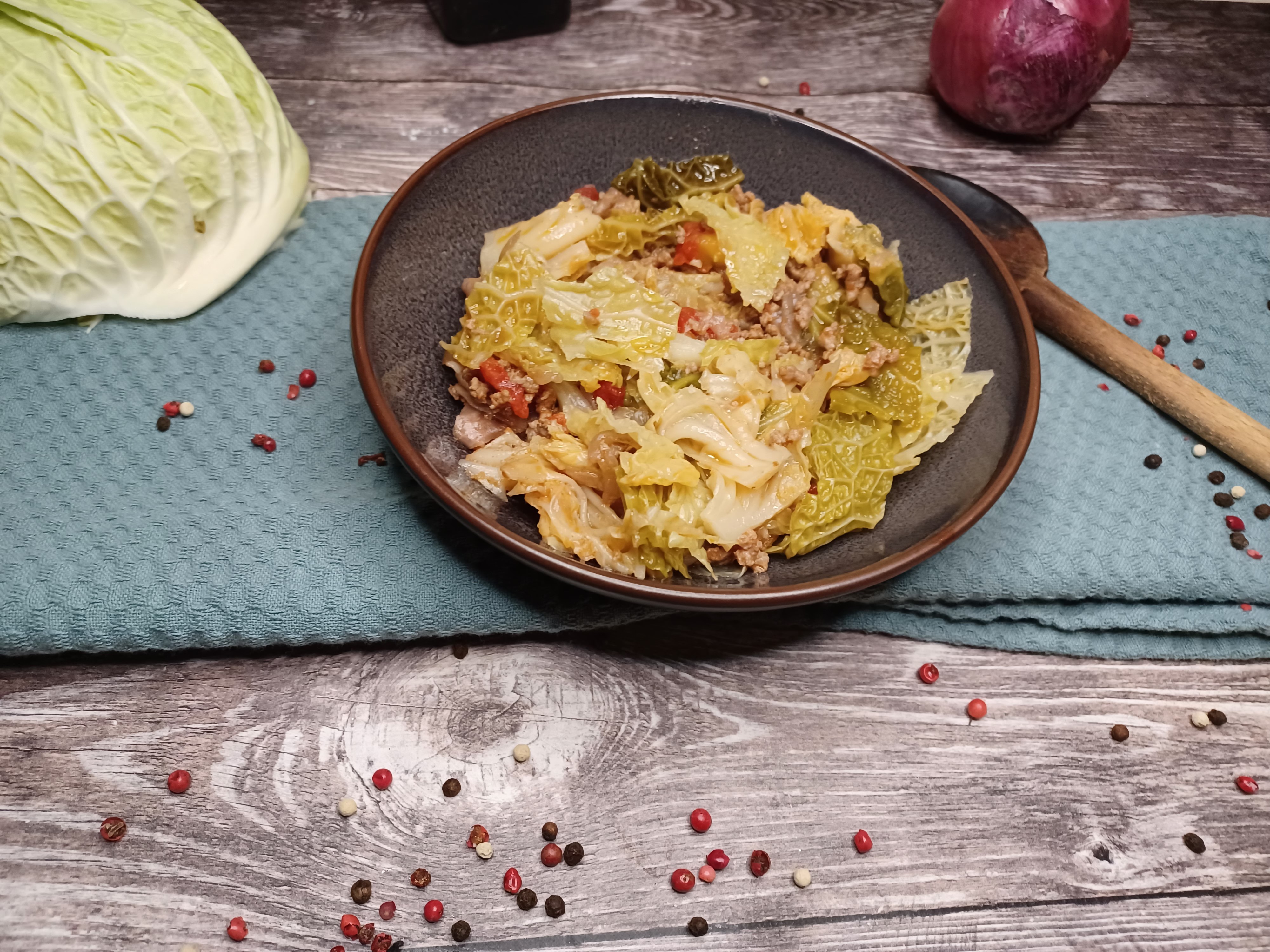 Chou vert à la bolognaise