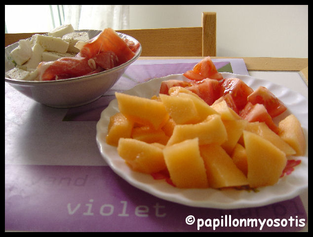 Brochettes apéritives melon, jambon, romarin - Recette Ptitchef
