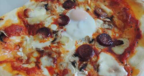 Pizza chorizo champignons