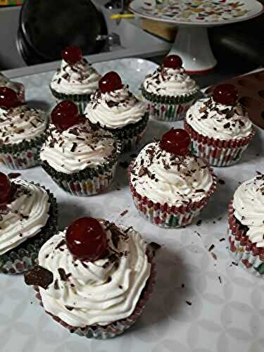 Cupcake façon forêt noire