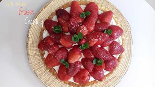Tarte génoise fraises chantilly 