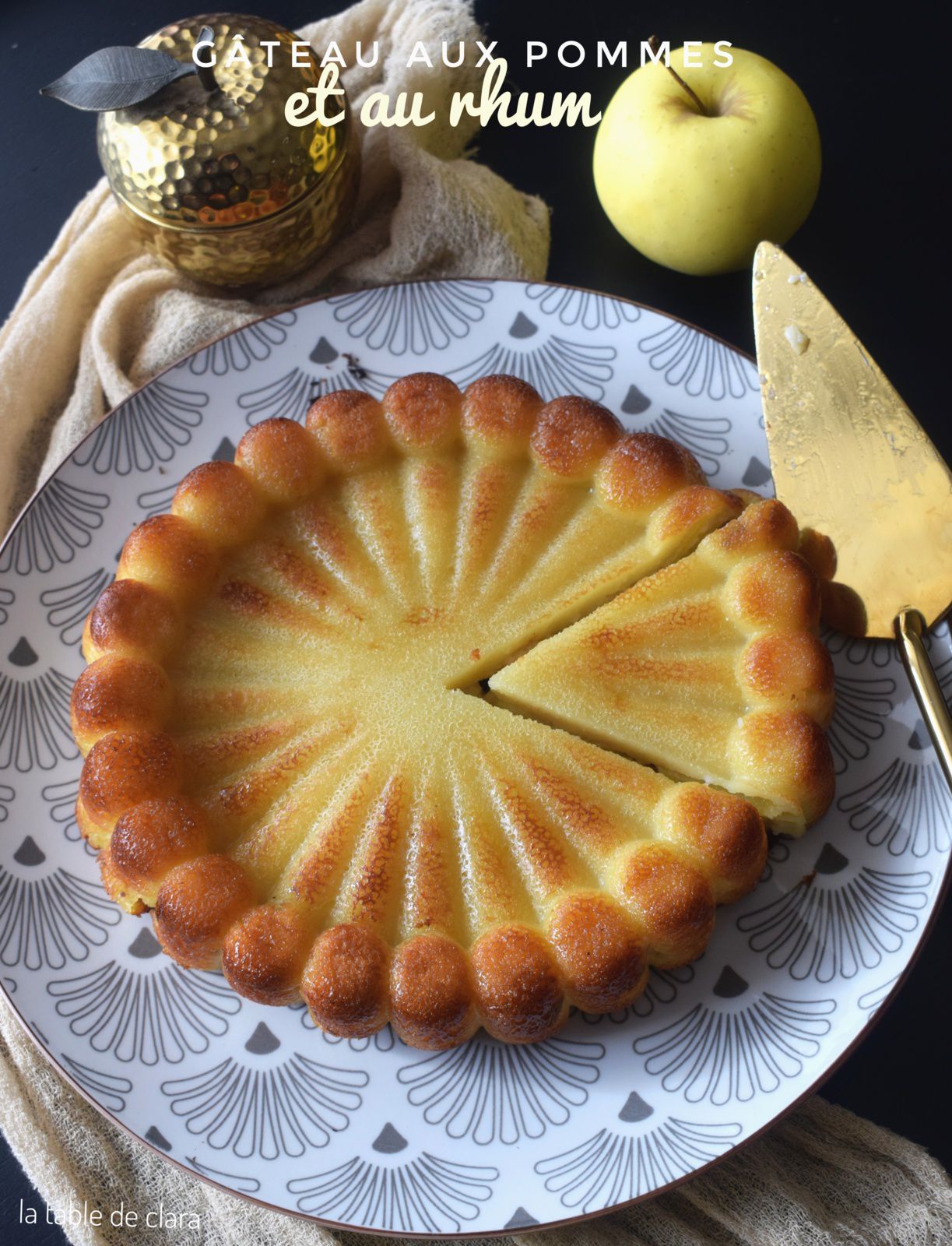 Gâteau aux pommes et au rhum