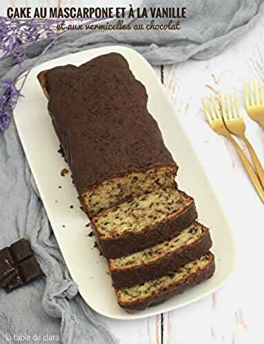 Cake au mascarpone à la vanille et aux vermicelles au chocolat