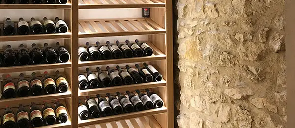 Comment optimiser la conservation du vin dans votre cave professionnelle ?