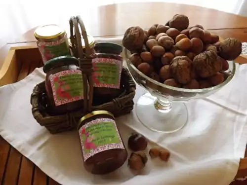 Chutney de figues, oignon rouge et épices au vinaigre de noix
