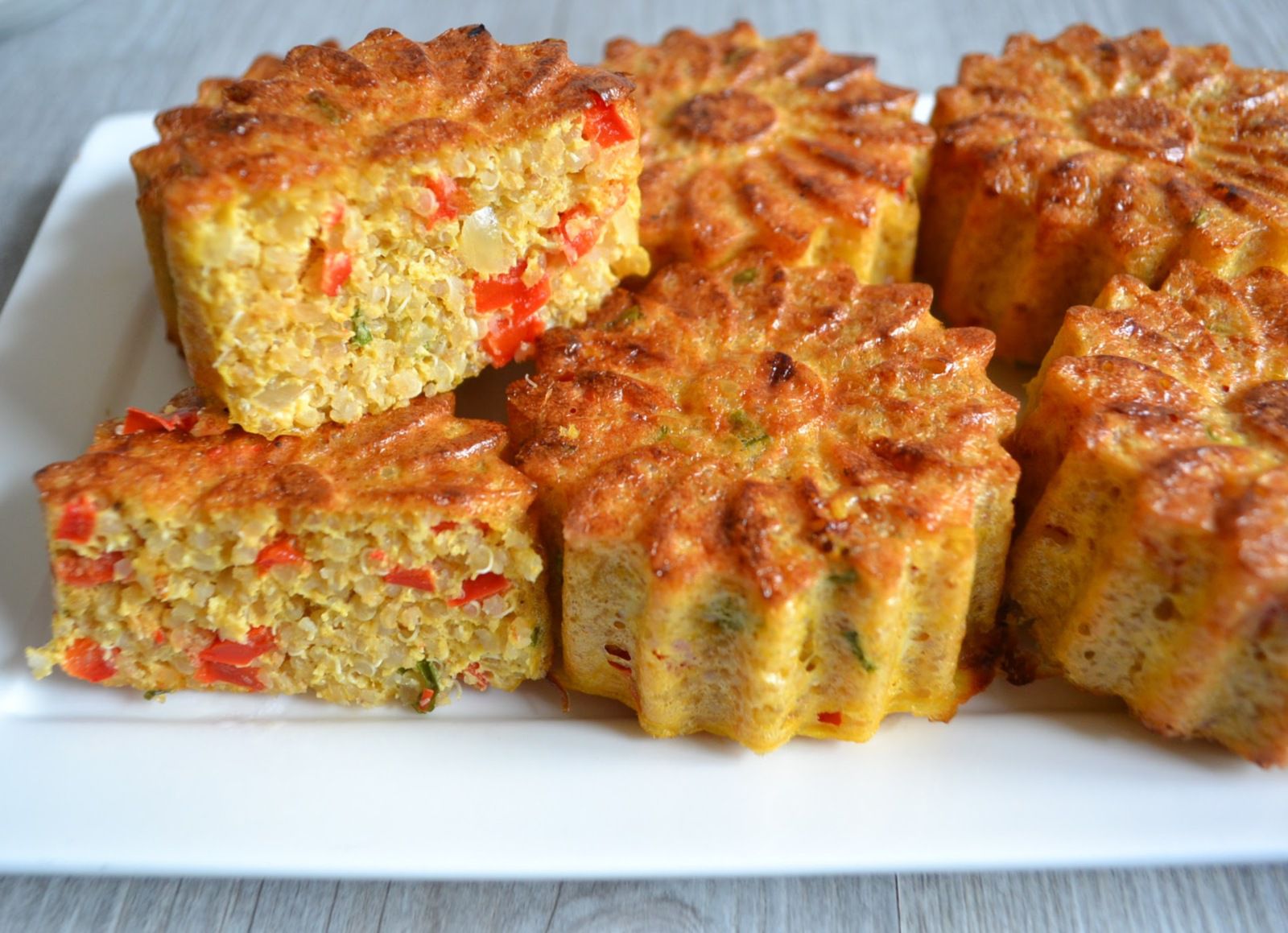 Flans au quinoa, poivron rouge et Cantal