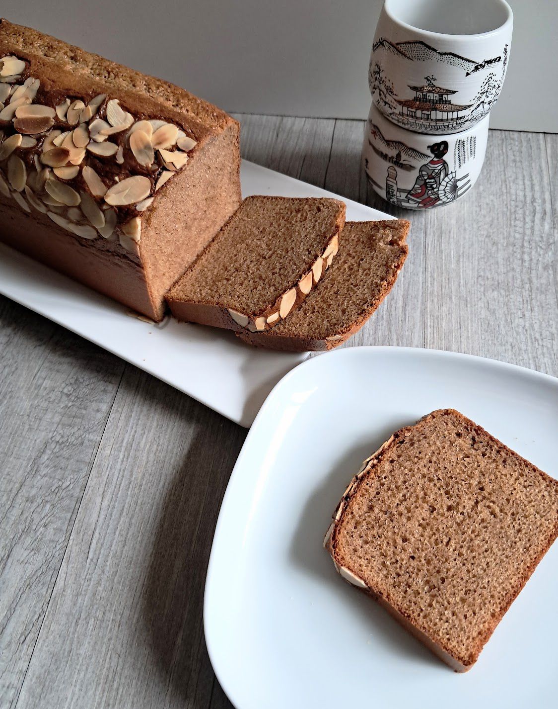 Cake aux lait concentré sucré et aux épices