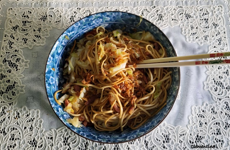 Bami au chou pointu et lardons