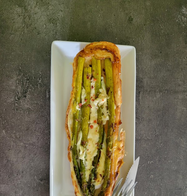 Barquette feuilletée aux asperges