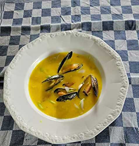 Velouté aux moules, crème et safran