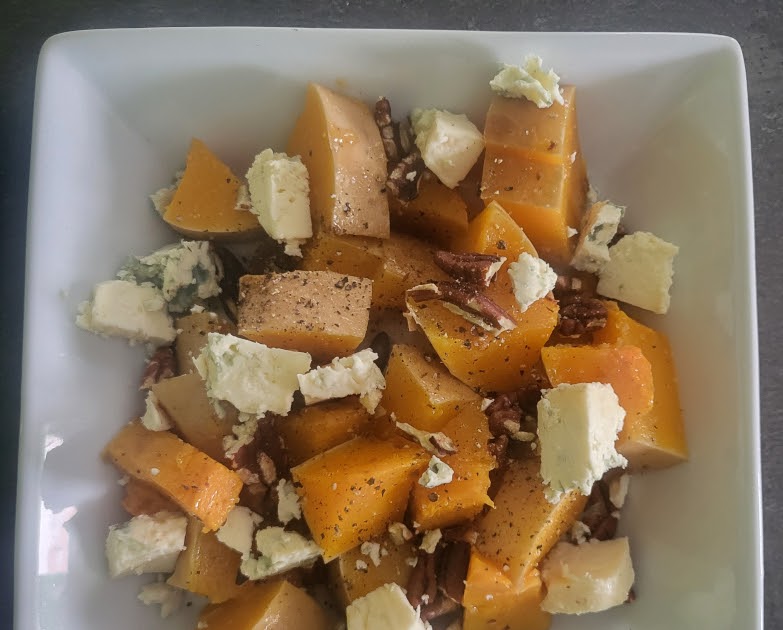 Courge butternut aux noix de pécan et fromage bleu de Nigella Lawson