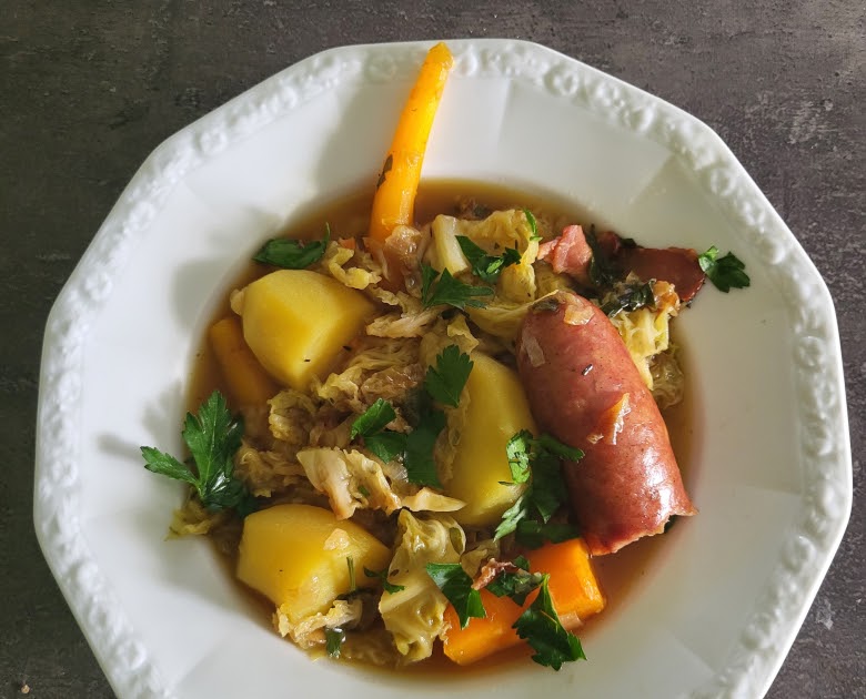 Potée aux saucisses et légumes