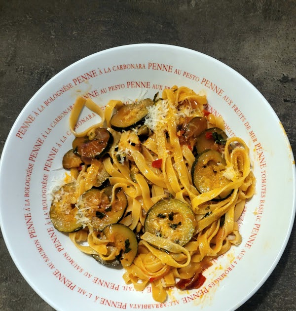 Tagliatelle aux oignons de Tropea