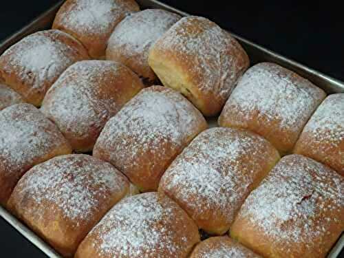 Buchteln viennois comme au café Hawelka à Vienne (Autriche)